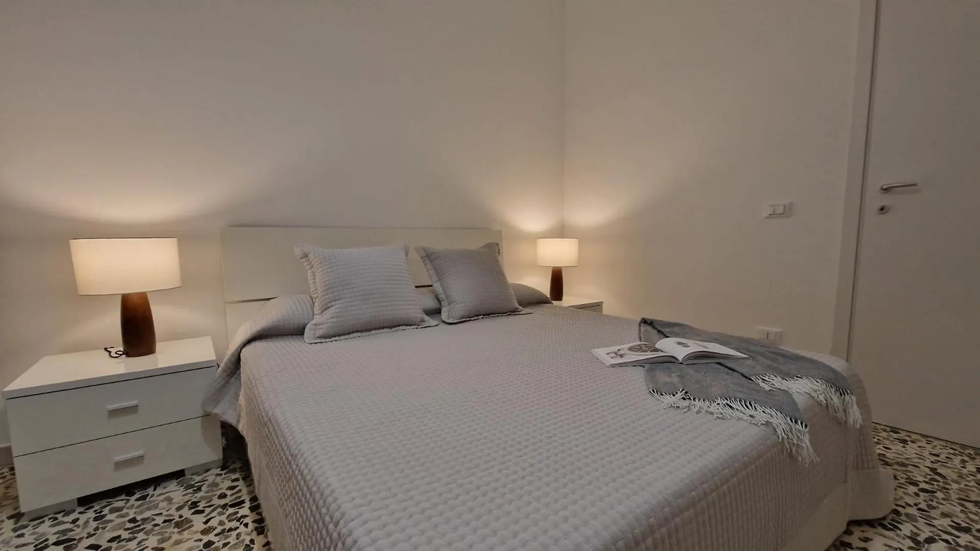 Venezia Boutique Apartments Avola 0*,  Italia