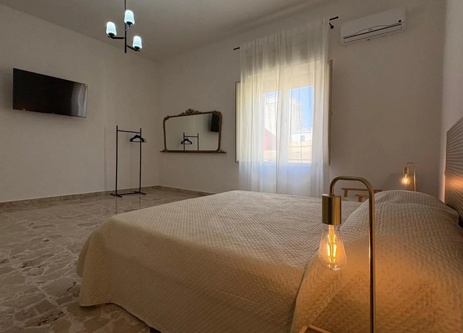 Venezia Boutique Apartments 阿沃拉