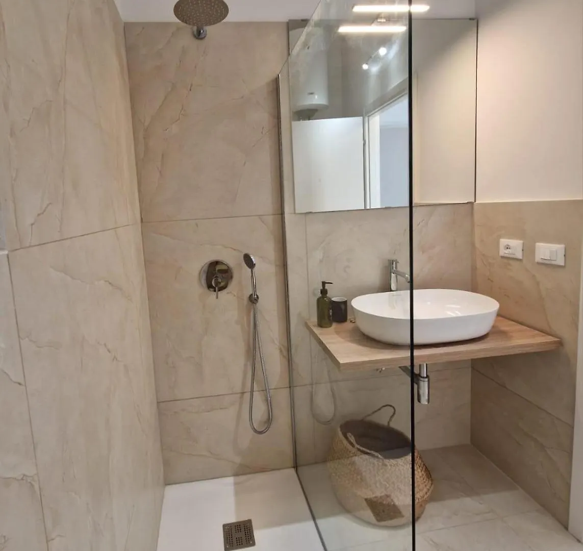 Venezia Boutique Apartments 阿沃拉